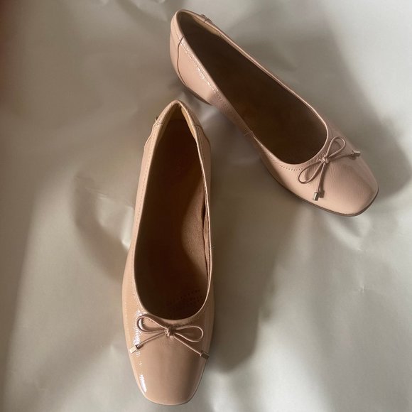 Clarks Women's Ballerina Flats Size 8.5 with cushion insole and heel pad - Picture 8 of 10